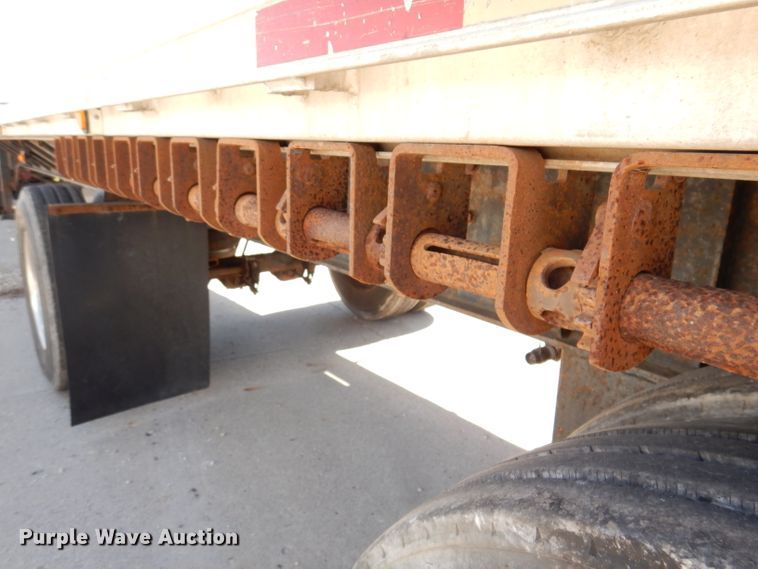 image for item KA9372 1999 Trailmobile Reintour  flatbed trailer
