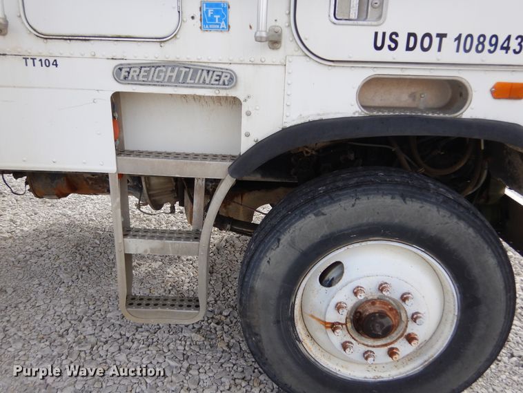 image for item KA9462 1986 Freightliner FLT  semi truck