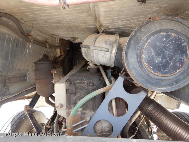 image for item KA9462 1986 Freightliner FLT  semi truck