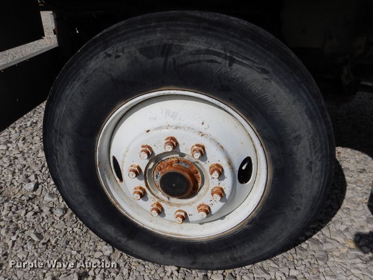 image for item KA9462 1986 Freightliner FLT  semi truck