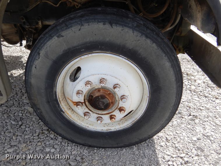 image for item KA9462 1986 Freightliner FLT  semi truck