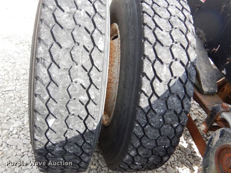 image for item KA9462 1986 Freightliner FLT  semi truck