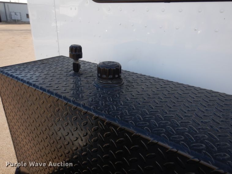 image for item KH9151 2011 Peterbilt 367  semi truck