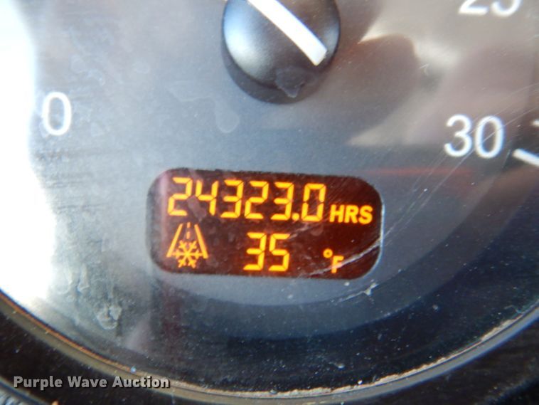 image for item KH9151 2011 Peterbilt 367  semi truck