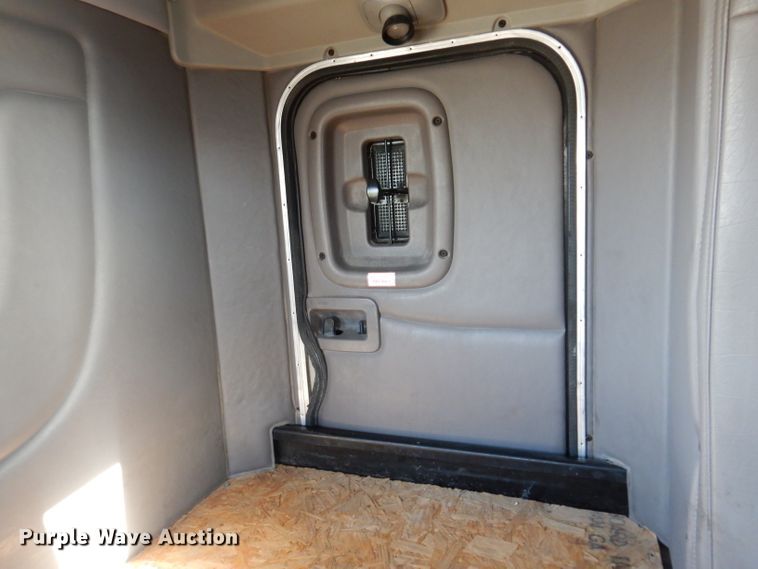 image for item KH9151 2011 Peterbilt 367  semi truck