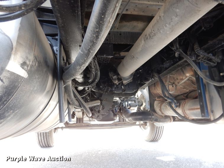 image for item KH9151 2011 Peterbilt 367  semi truck