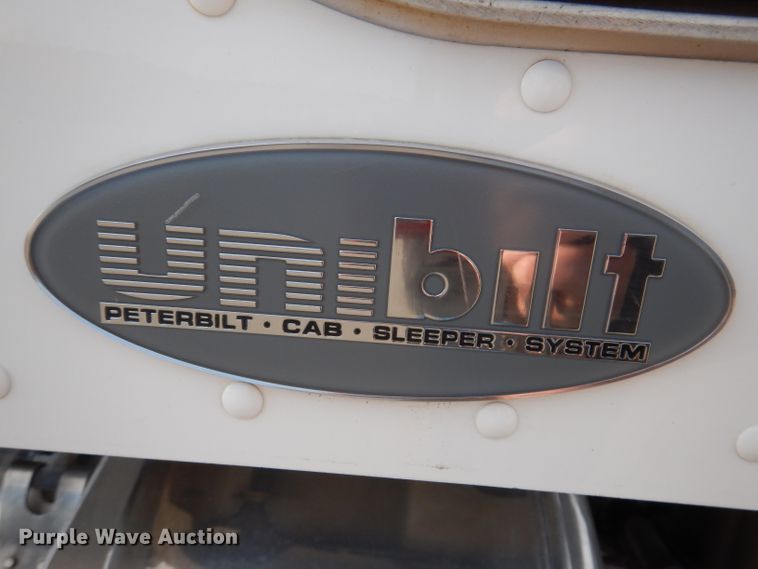 image for item KH9151 2011 Peterbilt 367  semi truck