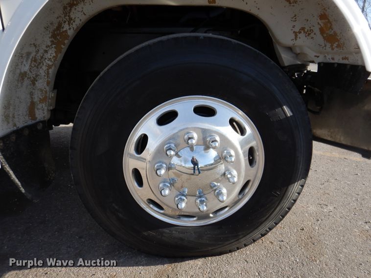 image for item KH9151 2011 Peterbilt 367  semi truck