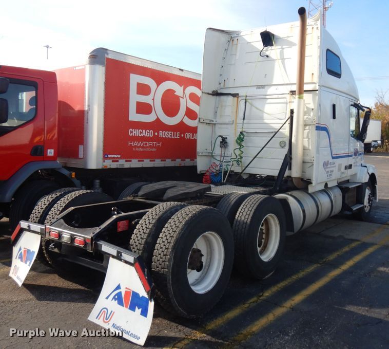 image for item KK9702 2016 Volvo VNL670  semi truck