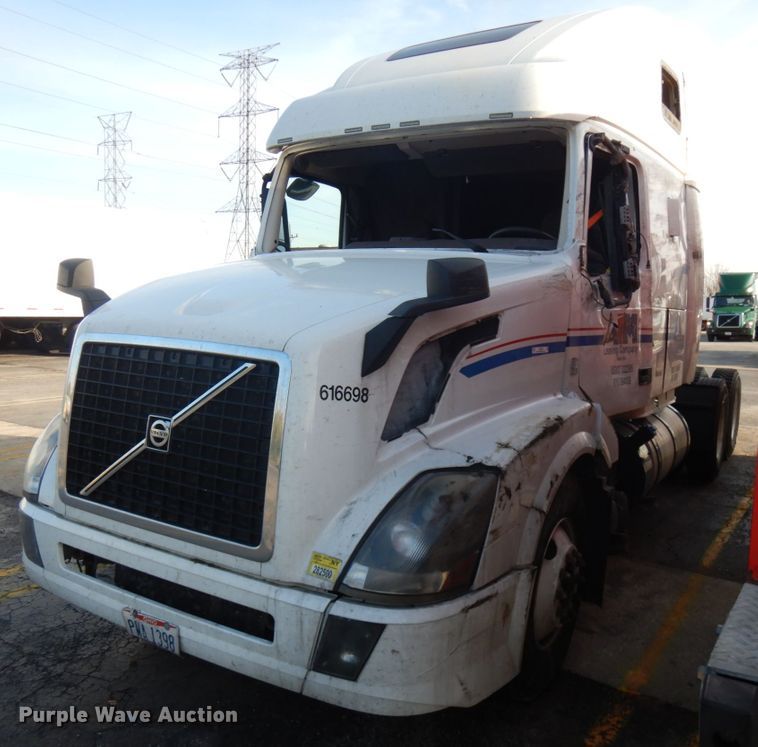 image for item KK9702 2016 Volvo VNL670  semi truck