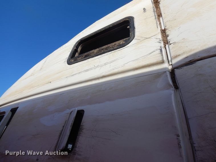 image for item KK9702 2016 Volvo VNL670  semi truck