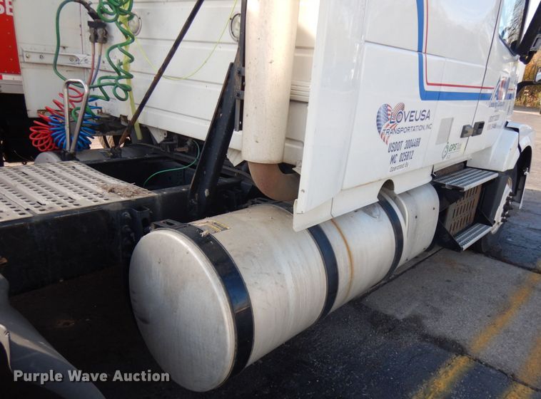 image for item KK9702 2016 Volvo VNL670  semi truck