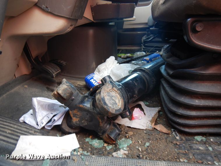 image for item KK9702 2016 Volvo VNL670  semi truck