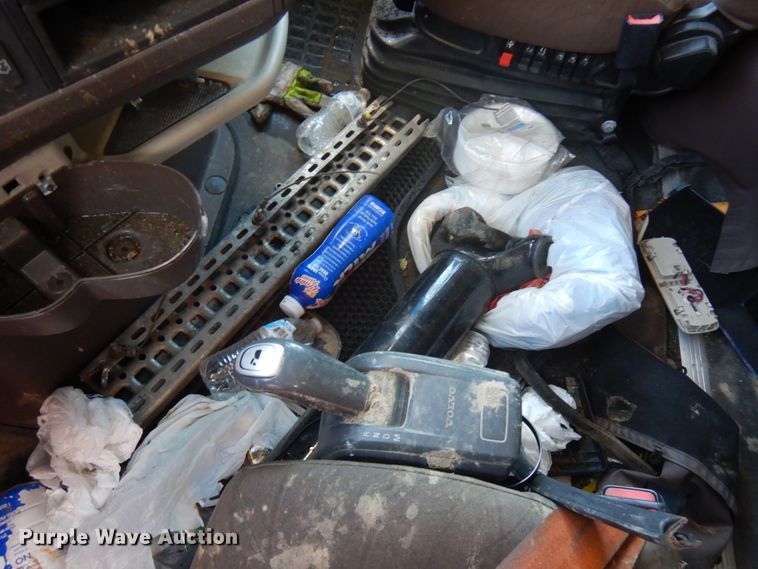 image for item KK9702 2016 Volvo VNL670  semi truck