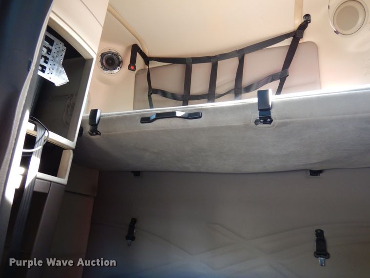 image for item KK9702 2016 Volvo VNL670  semi truck