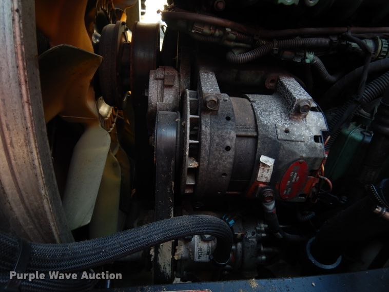 image for item KK9702 2016 Volvo VNL670  semi truck