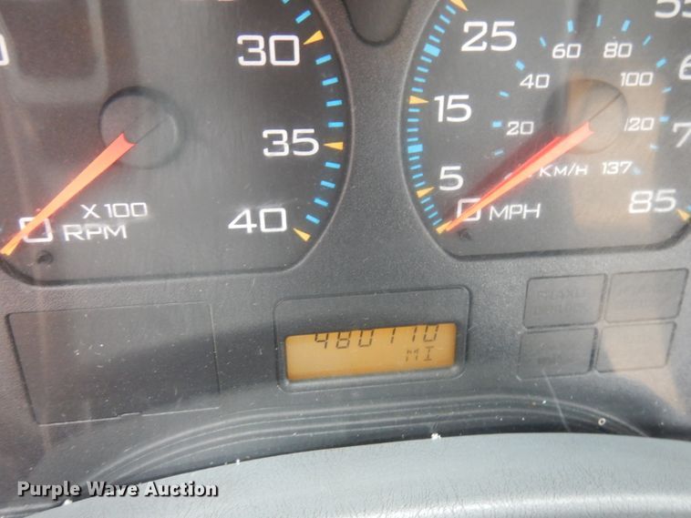 image for item KK9704 2005 International 8600  semi truck