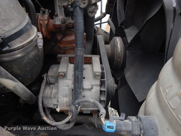 image for item KK9704 2005 International 8600  semi truck