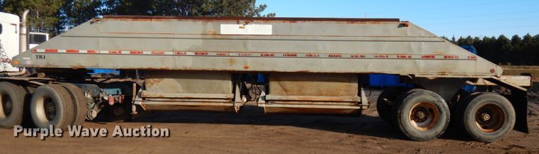 image for item KK9715 1972 Challenge Cook BDS 2520  bottom dump trailer
