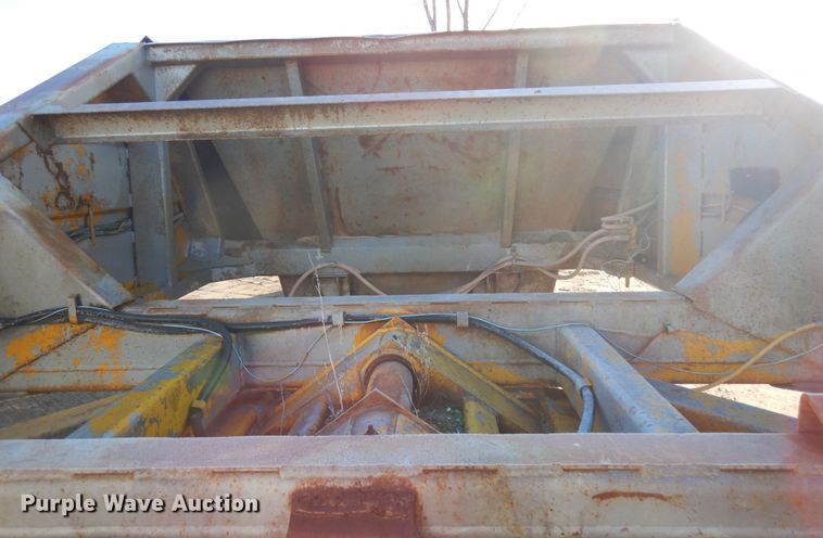 image for item KK9715 1972 Challenge Cook BDS 2520  bottom dump trailer