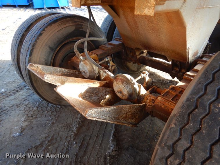 image for item KK9715 1972 Challenge Cook BDS 2520  bottom dump trailer