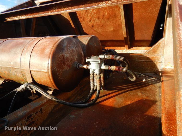 image for item KK9715 1972 Challenge Cook BDS 2520  bottom dump trailer