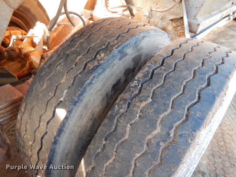 image for item KK9715 1972 Challenge Cook BDS 2520  bottom dump trailer