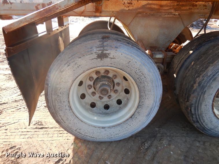 image for item KK9715 1972 Challenge Cook BDS 2520  bottom dump trailer