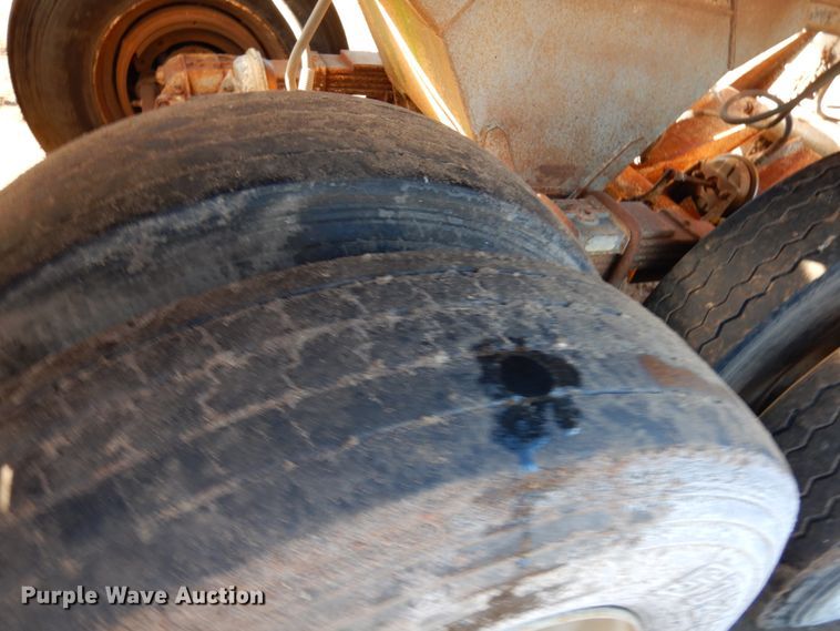 image for item KK9715 1972 Challenge Cook BDS 2520  bottom dump trailer