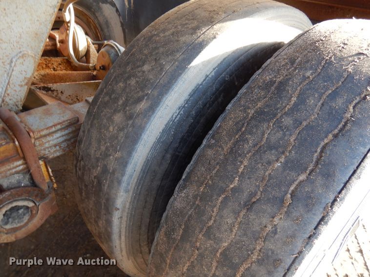 image for item KK9715 1972 Challenge Cook BDS 2520  bottom dump trailer