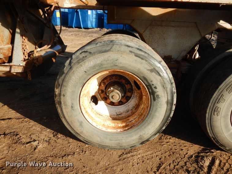 image for item KK9715 1972 Challenge Cook BDS 2520  bottom dump trailer