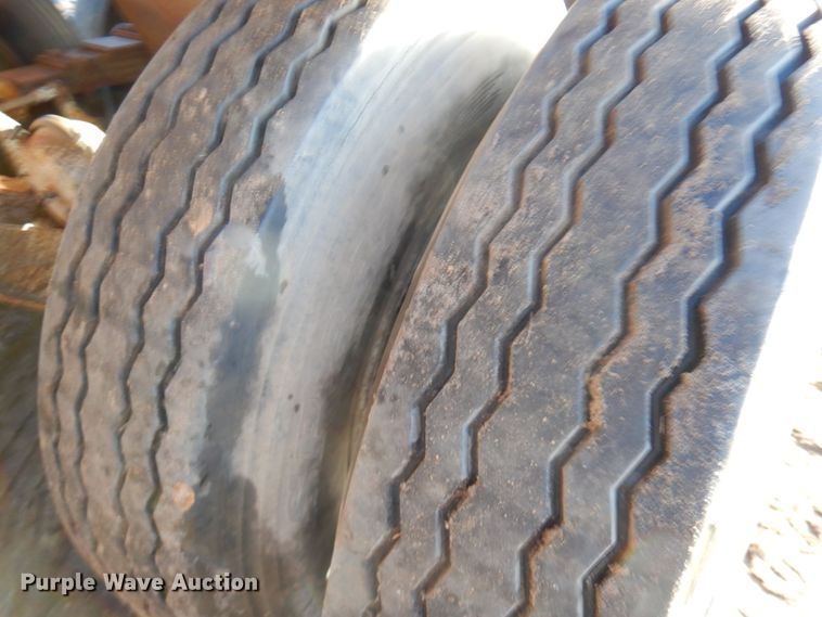 image for item KK9715 1972 Challenge Cook BDS 2520  bottom dump trailer