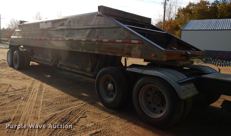 image for item KK9716 1972 Challenge Cook BDS 2520  bottom dump trailer