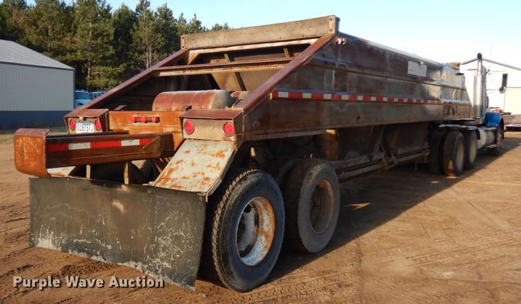 image for item KK9716 1972 Challenge Cook BDS 2520  bottom dump trailer