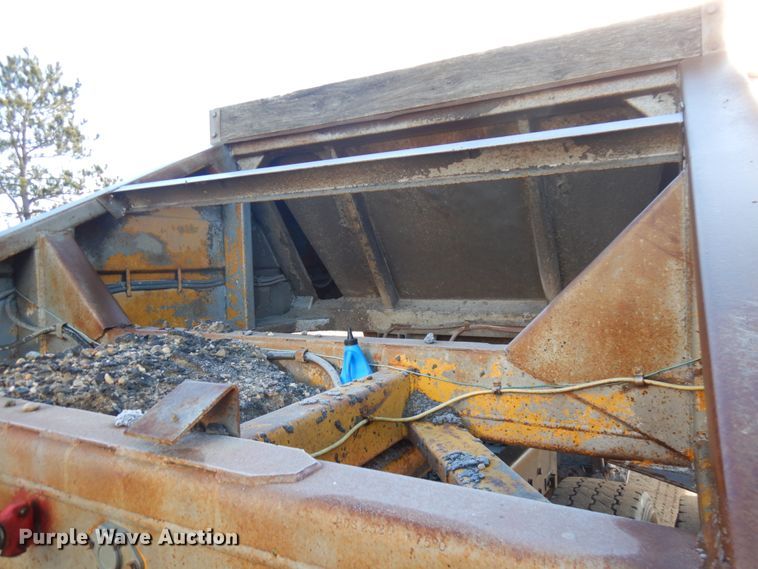 image for item KK9716 1972 Challenge Cook BDS 2520  bottom dump trailer