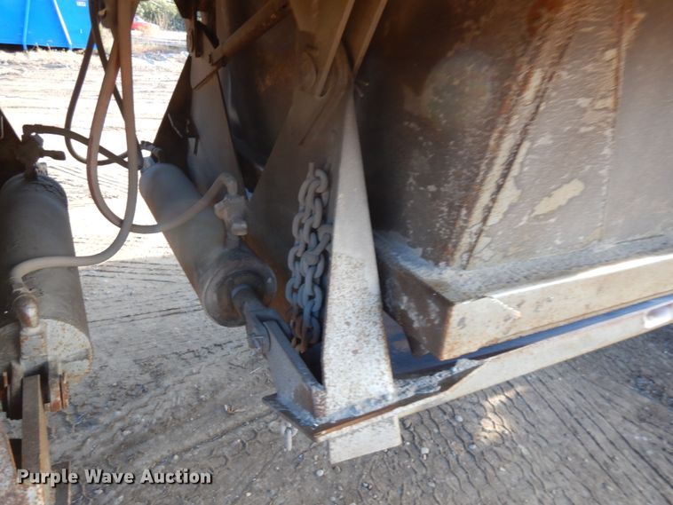 image for item KK9716 1972 Challenge Cook BDS 2520  bottom dump trailer