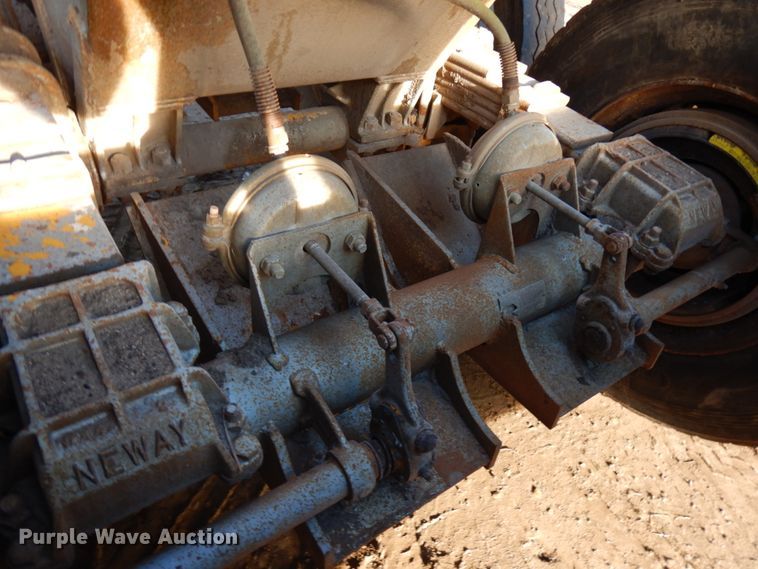 image for item KK9716 1972 Challenge Cook BDS 2520  bottom dump trailer