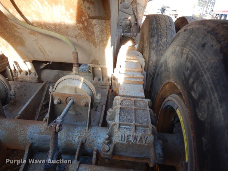 image for item KK9716 1972 Challenge Cook BDS 2520  bottom dump trailer