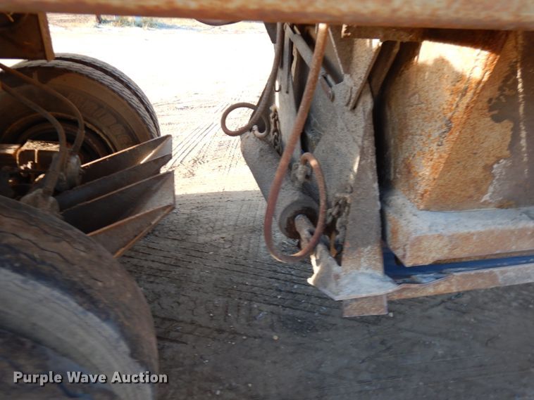 image for item KK9716 1972 Challenge Cook BDS 2520  bottom dump trailer