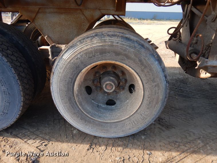 image for item KK9716 1972 Challenge Cook BDS 2520  bottom dump trailer