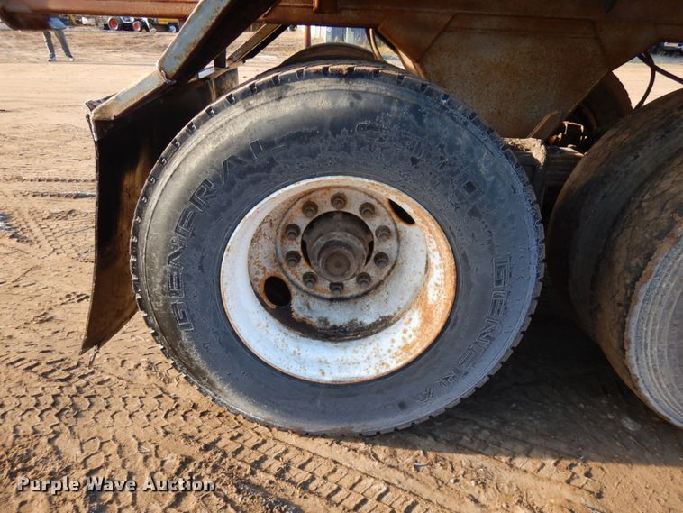 image for item KK9716 1972 Challenge Cook BDS 2520  bottom dump trailer