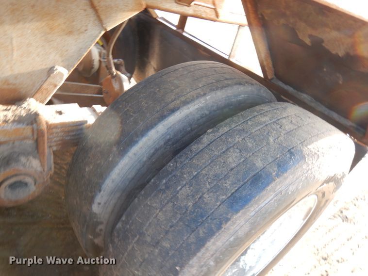 image for item KK9716 1972 Challenge Cook BDS 2520  bottom dump trailer