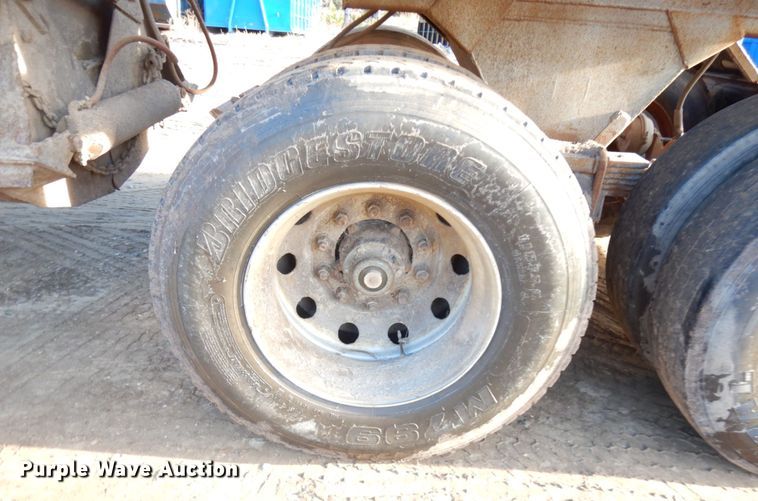 image for item KK9716 1972 Challenge Cook BDS 2520  bottom dump trailer