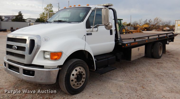 image for item KO9553 2015 Ford F650 Super Duty XLT  rollback truck