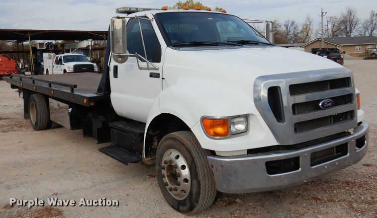 image for item KO9553 2015 Ford F650 Super Duty XLT  rollback truck