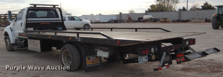 image for item KO9553 2015 Ford F650 Super Duty XLT  rollback truck