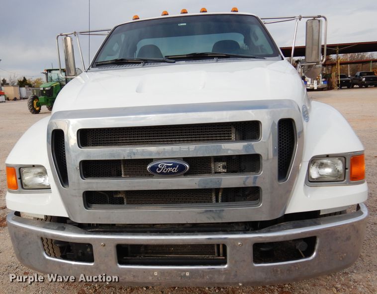 image for item KO9553 2015 Ford F650 Super Duty XLT  rollback truck