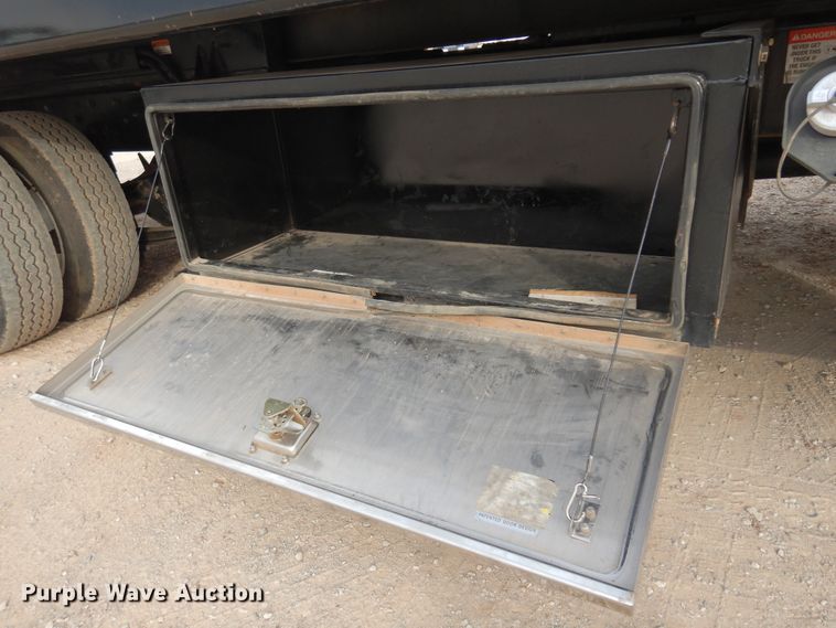 image for item KO9553 2015 Ford F650 Super Duty XLT  rollback truck