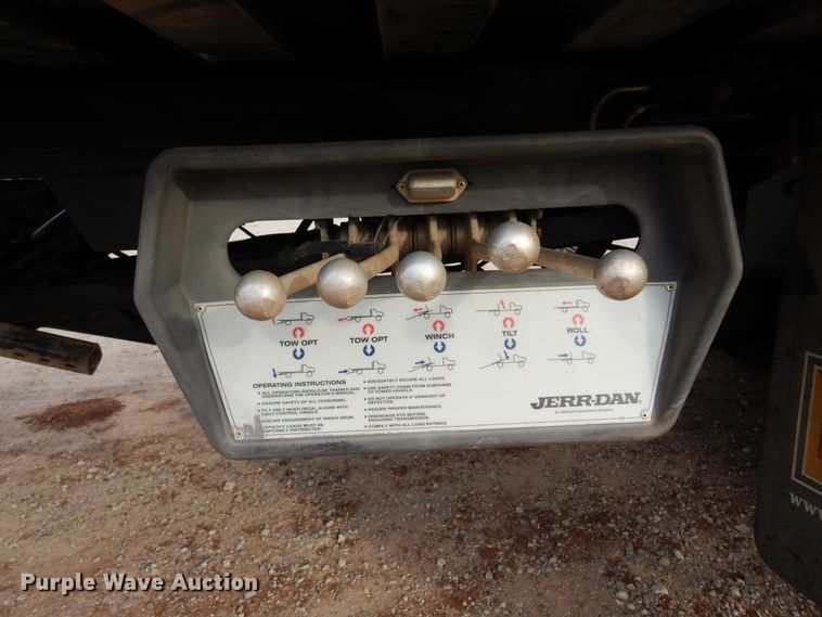 image for item KO9553 2015 Ford F650 Super Duty XLT  rollback truck