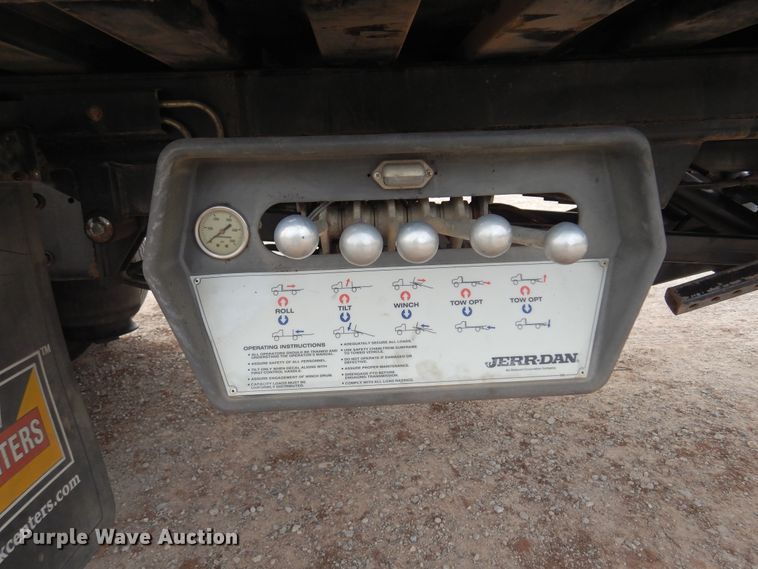 image for item KO9553 2015 Ford F650 Super Duty XLT  rollback truck